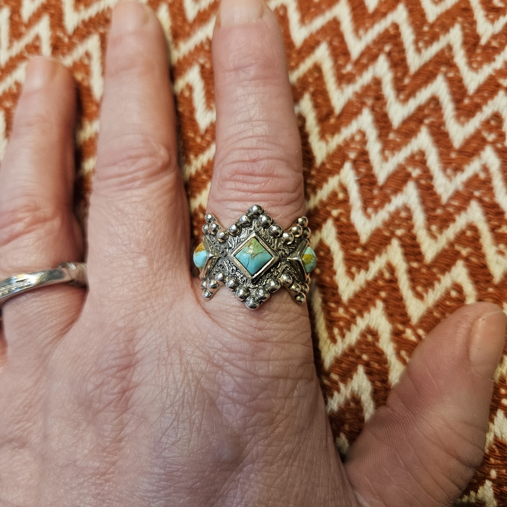 Ring - Picture 5 of 5